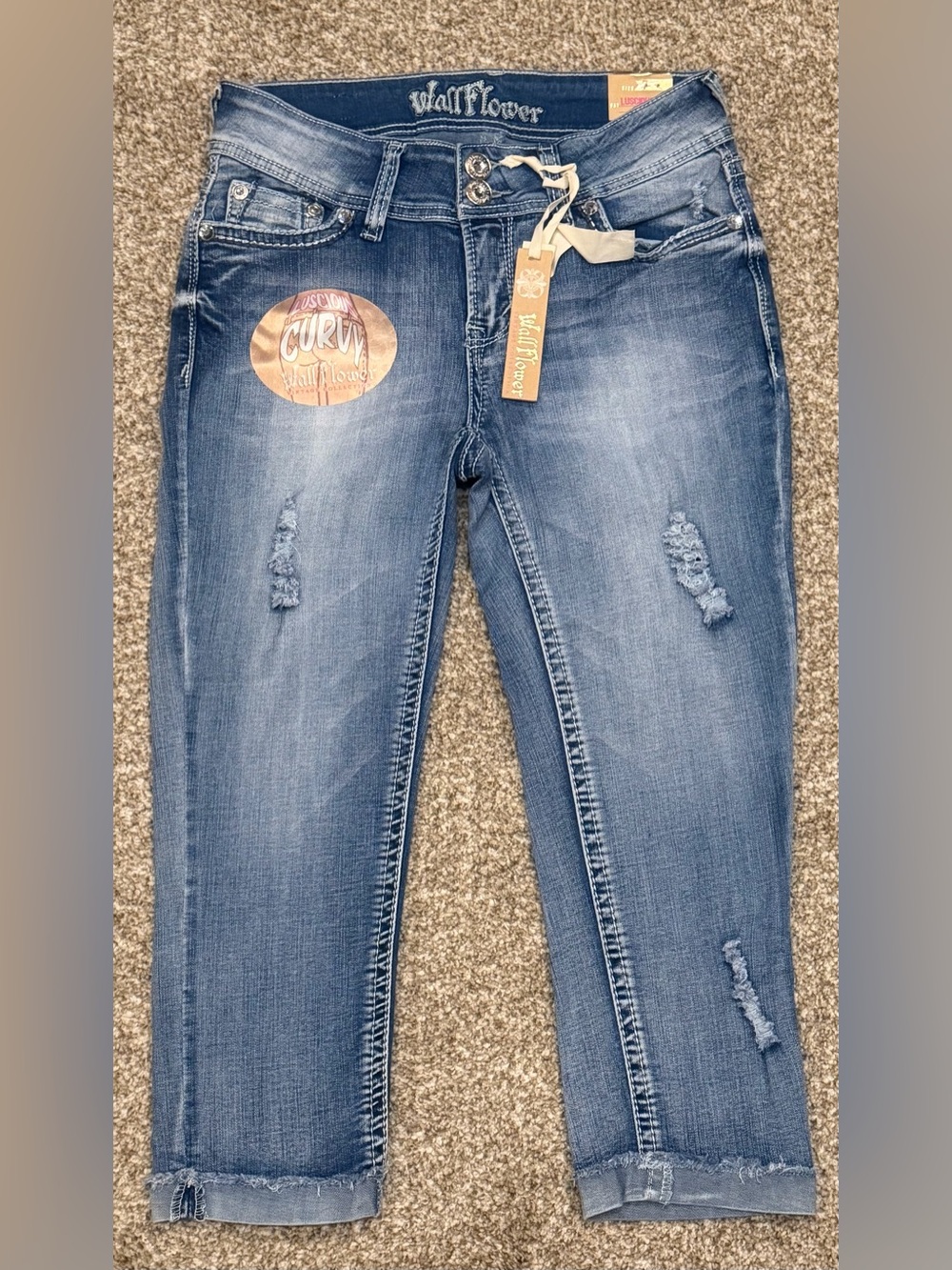 Wallflower Luscious Curvy Capris Jean Navy Blue Denim Size 7 Anchor Flag NEW!